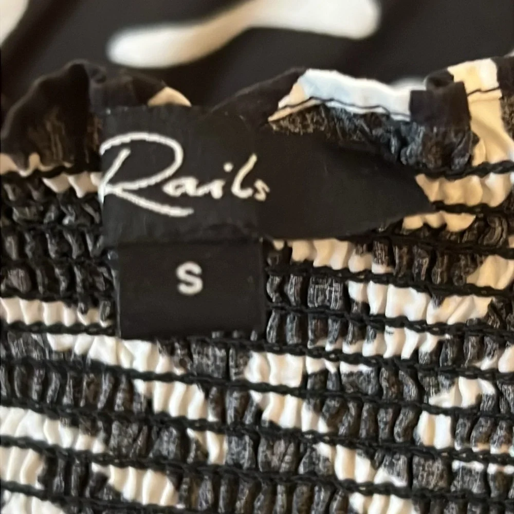 RAILS Rumi Printed Smocked Midi Dress Size Small - Picture 9 of 9